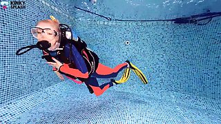 Lucy Laurens Underwater Lesbian Scuba Instructor POV Pussy Fuck Seduction