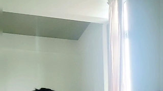 Mallu Wife Crying Loudly( സുഖംകൊണ്ട് പുളയുന്നു )