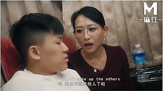 Repressing Sounds While Savoring The Thrill Of Secret Sex On The Bus - Song Nan Yi