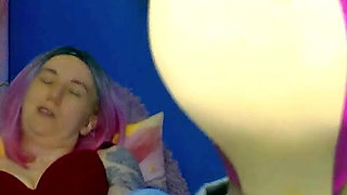 Lady Angela One Shoe Vaping