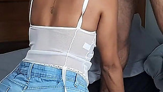 Funk Singer Jerking the Cock in the Ass Until She Gets Milk in the Anus