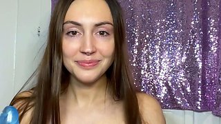 Masturbating loving babe solo toy plays with enthusiasm