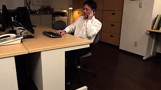 Amateur Asian College Teen Gives Blowjob