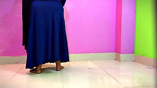 Fucking my Stepmom When she sweeping my room Without pant only wearing a hijab  Abaya  she try to seduce me to sex with her