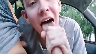 Blowing A Guy In His Car Till He Cums - Prettyboi2000x