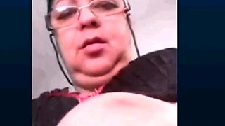 Brazilian MILF Flashes on Webcam