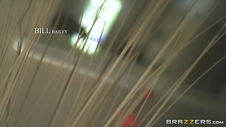 Brazzers - Horny Kimmy Granger Loves Big Dick & Enjoys a Deep Throat Handjob Clean-up Routine with Bill