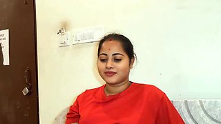 Desi Bhabhi First Time Sex on Camera - Indian Bhabhi Devar Homemade XXX