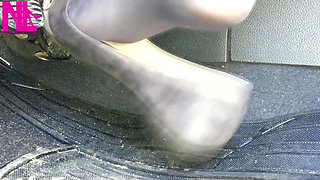 Revving in Grey Flats with Chains in Mp4format