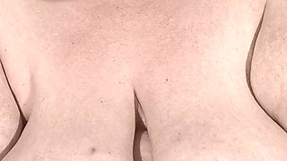 Look at That Squirting Juice Drip From the New Sex Toy She Fucks N Squirts so Much