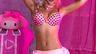 Emma Louise / emmallouise / Em_xlou / em_xlouise