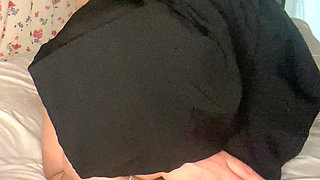 Mother calls young guy to fuck her hard in the afternoon