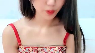 Adorable Japanese teen Izumi Koizumis pussy toyed until