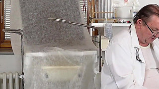 Nikki Riddle Fingered to Two Huge Orgasms in a Row