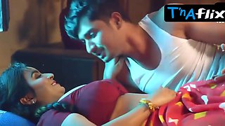 Reena Tomar Fabulous Vignette in Stranger