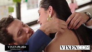VIXEN Lil' All-Inborn Dark-haired Madison Wilde Rails Massive Pecker Until She Spunks