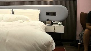 Chubby amateur nude on hidden cam