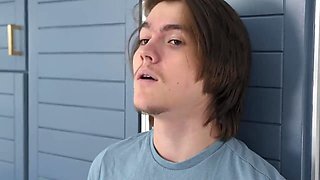 Hot MILF and skinny teen threesome sex