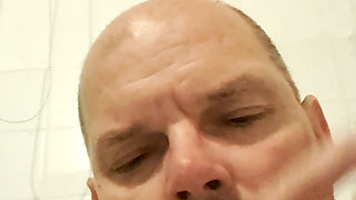 Dildo sucking in the bathtub