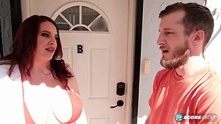 Maggie Green: Bikini Babe Takes Big Dick
