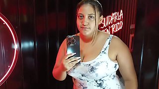 Reps With My Ass To My Trainer At The Gym