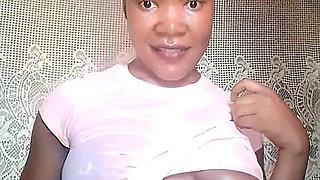 Ebony Slut Shanta Doing Her Yellow Banana