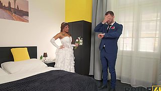 Hot bride Vicky Menage rides her man Stanley Johnson’s cock hard