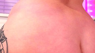 Redheaded amateur MILF with a sex toy on webcam show