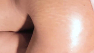 The Beautiful Busty Used Her Tits to Massage My Cock