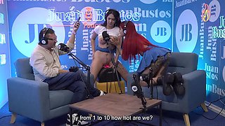 Florizqueen is SPEECHLESS from cumming so much in the sex machine in Juan Bustos Podcast!