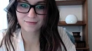 Brunette Solo Webcam Masturbation