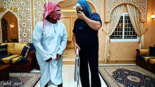 Muslim Hijab Enak bos Perawan Bandung pengen aku nyepong kontol kecil pembantu rumah tangga di Saudi