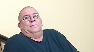 Mature sex psychologist looks after couples because the fuck is no longer right