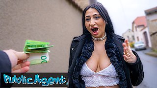 Bouncy Didi Zerati at big cock sex