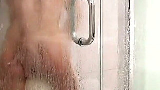 Ordinary teen masturbate in shower