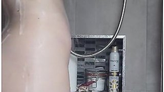 Skinny schoolgirl sneaks a naughty shower mid-lesson