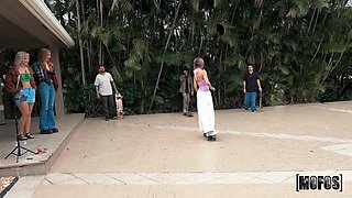 Cynthia's Wild Public Passion in a Steamy Flashy Encounter