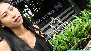 Kinky Thai amateur hooker hotel fuck