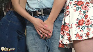 Teens Freya Dee and Alessandra Amore in Threesome Blowjobs
