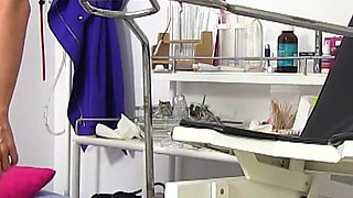 Mature gyno- filthy gyno doc operates cam in his surgery to record naked patients