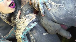 Inked babe Anuskatzz fists Lily Lus ass
