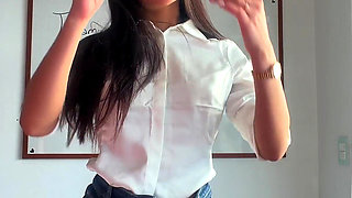 Sexy Secretary Seeks to Please Her Boss