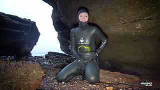 Lucy's Public Wetsuit Edging JOI & Risky Climax