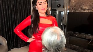 Hande Afitap - Face Slapping