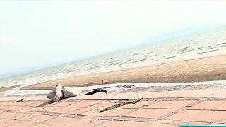 Thai teen picked up on the beach for sex