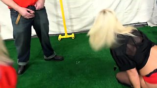 Homemade amateur blonde teen blowjob and cumshot