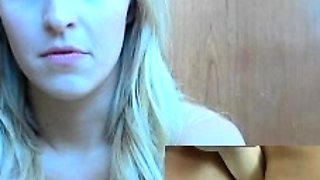 Hot amateur blonde pregnant toying her pussy solo