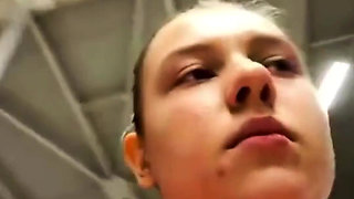 Sexy Training in the Gym in Leggins