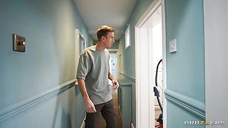 Hard fuck in the missionary pose with a silicone tits blonde Jenny Bond