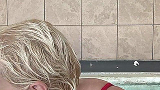 BBW Princess Sucking His Cock Underwater with Her Naughty Stepfather